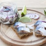 Makrelu takto marinuje jen několik majitelů, a to zbytečně: je